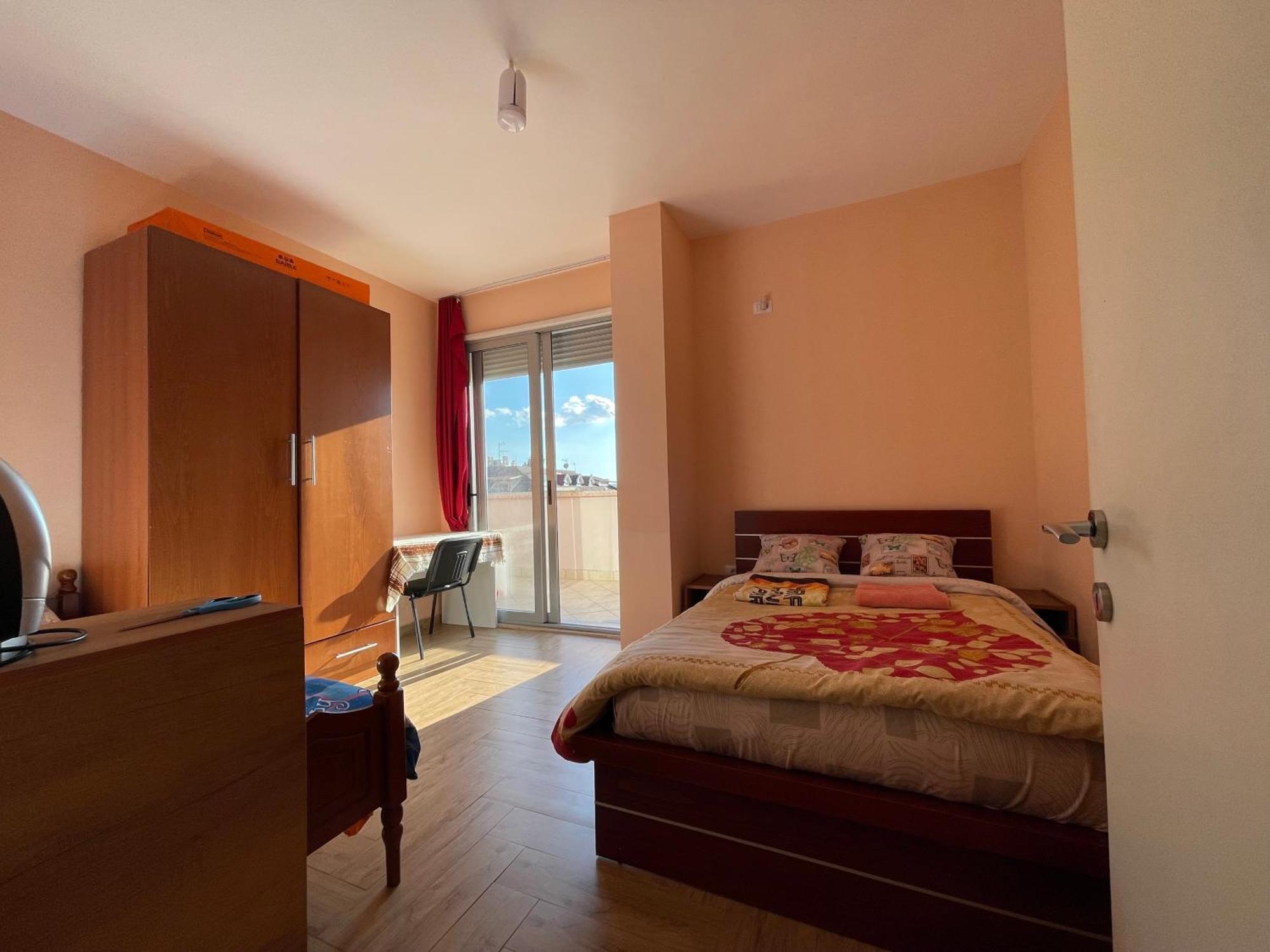 B&B - Private Rooms Tiranë Bilik gambar